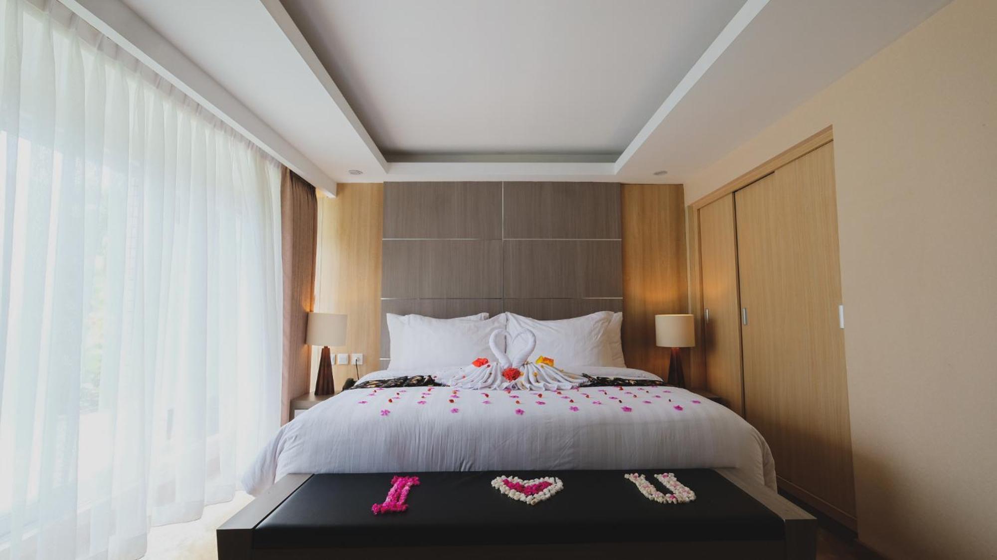 Hotel Suni Sentani - Managed By East Season Jayapura Extérieur photo